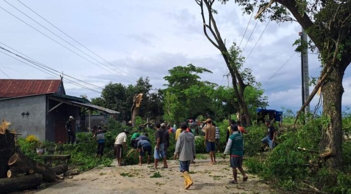 Antisipasi Banjir, UPTD Pinrang Diinstruksikan untuk Intens Lakukan Kerja Bakti Saluran Pembuangan pinrang