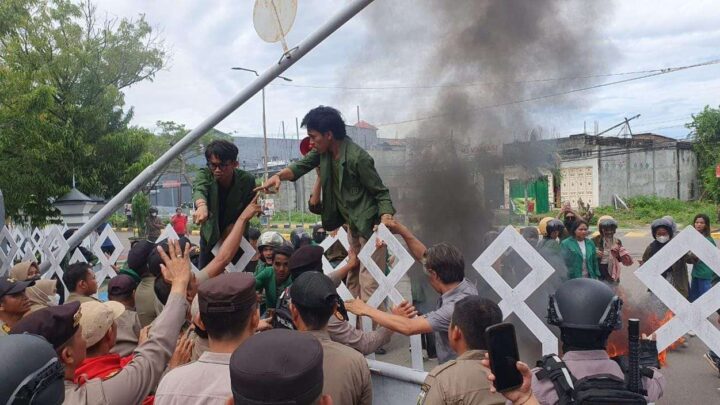 Beda Perlakuan, Pj Bupati Pinrang Terima Audiensi KPMP Namun Abaikan Demonstrasi BEM ICP Pj bupati pinrang